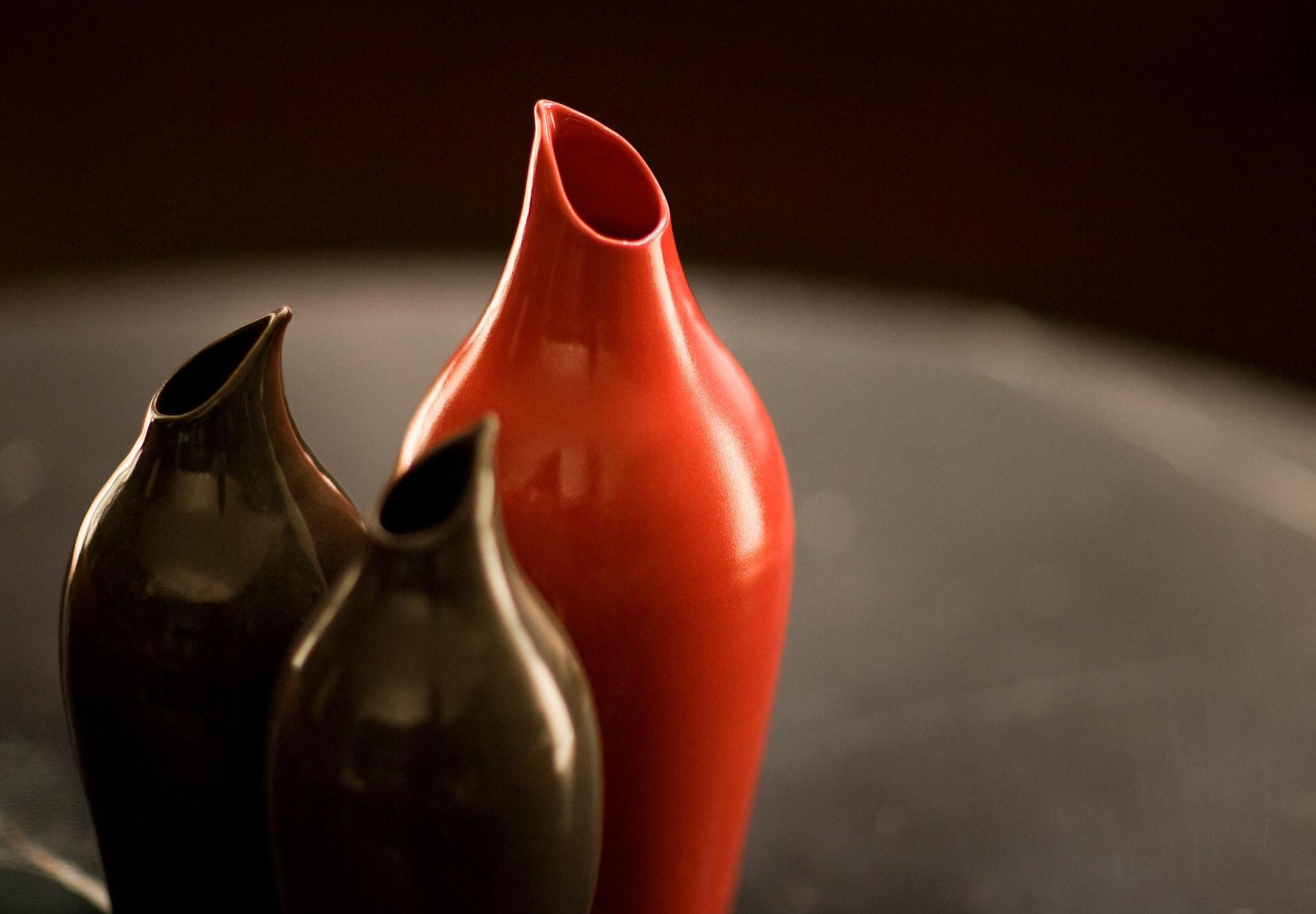 Hotel Realm Canberra Exterior foto Vases