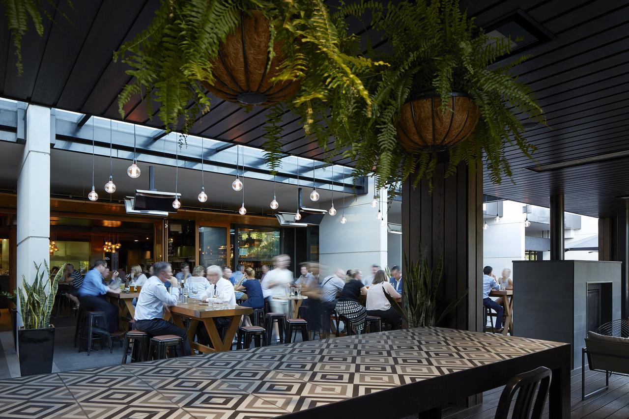 Hotel Realm Canberra Exterior foto The Terrace at The Standard