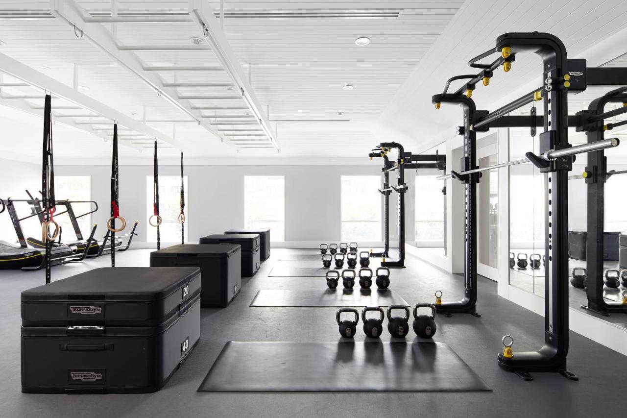 Hotel Realm Canberra Exterior foto CrossFit gym