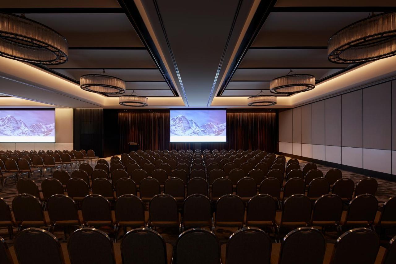 Hotel Realm Canberra Exterior foto 3D rendering of a conference room